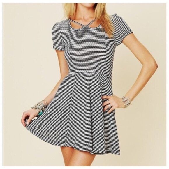 Free People Dresses & Skirts - Free People Beach skater dress Brunch Date small